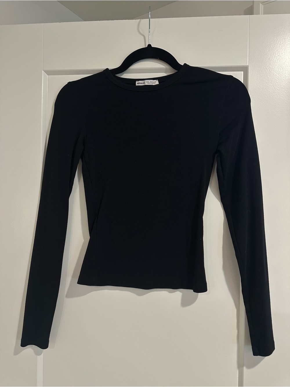 Bershka Black Long-Sleeve Crewneck Top